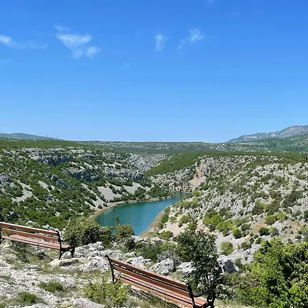 Canyon Escape 12 Personen Villa *