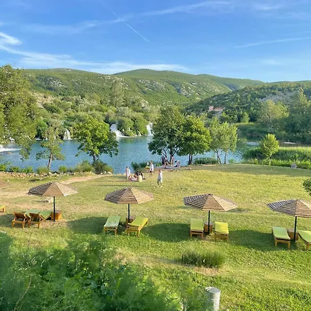 Canyon Escape 12 Personen Bilisane